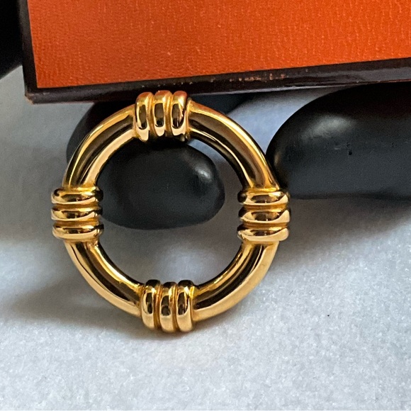 SOLD- Hermes Bouet Scarf Ring - Picture 4 of 6